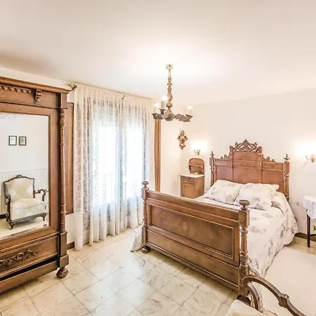 Сasa de vacaciones 6 Bedroom Gorgeous In *
