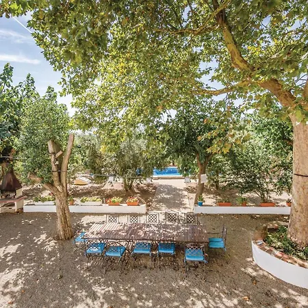 6 Bedroom Gorgeous In Сasa de vacaciones Riudoms