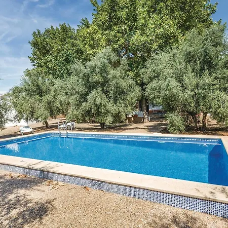 Сasa de vacaciones 6 Bedroom Gorgeous In Riudoms